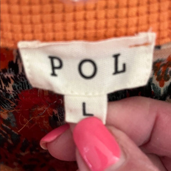 POL Vibrant Orange and Multicolor Floral Top NWOT Size Large - Picture 2 of 9